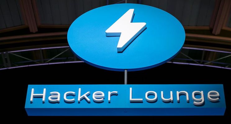AMP Hacker Lounge